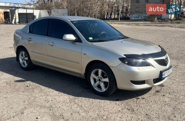 Mazda 3  2004