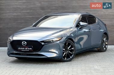 Mazda 3  2019