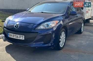 Mazda 3  2011