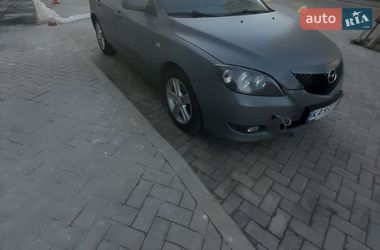Mazda 3  2004