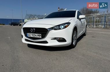 Mazda 3 2016