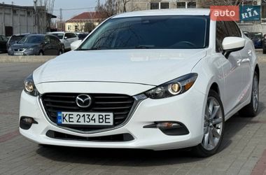 Mazda 3  2018
