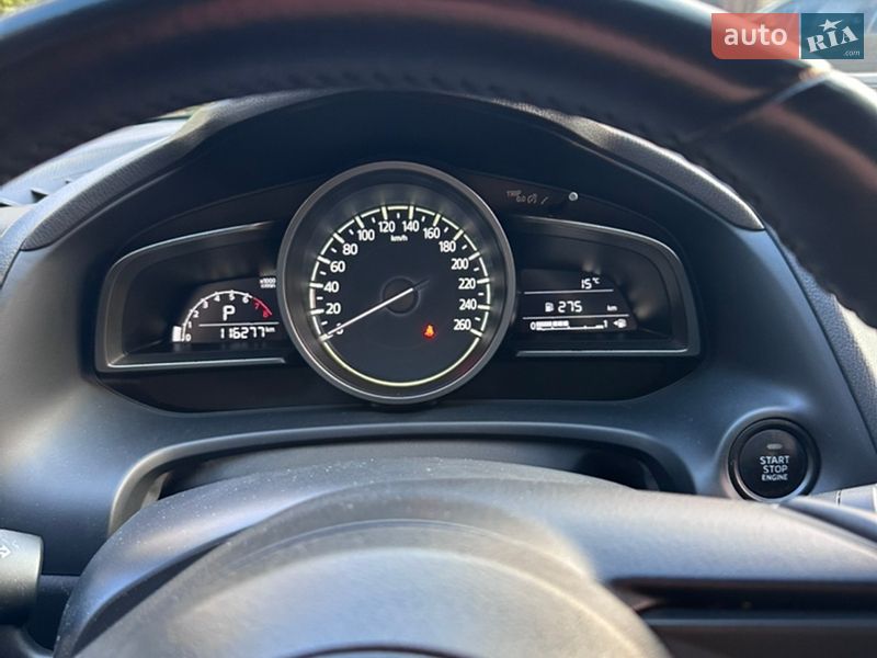 Седан Mazda 3 2016 в Днепре