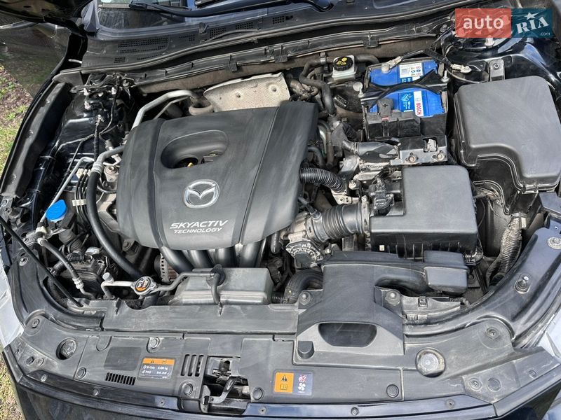Седан Mazda 3 2016 в Днепре