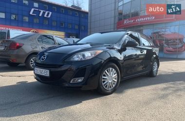 Mazda 3  2010