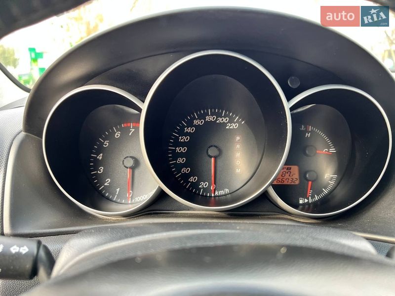 Седан Mazda 3 2005 в Лубнах