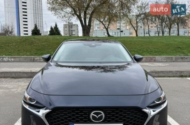 Mazda 3  2020