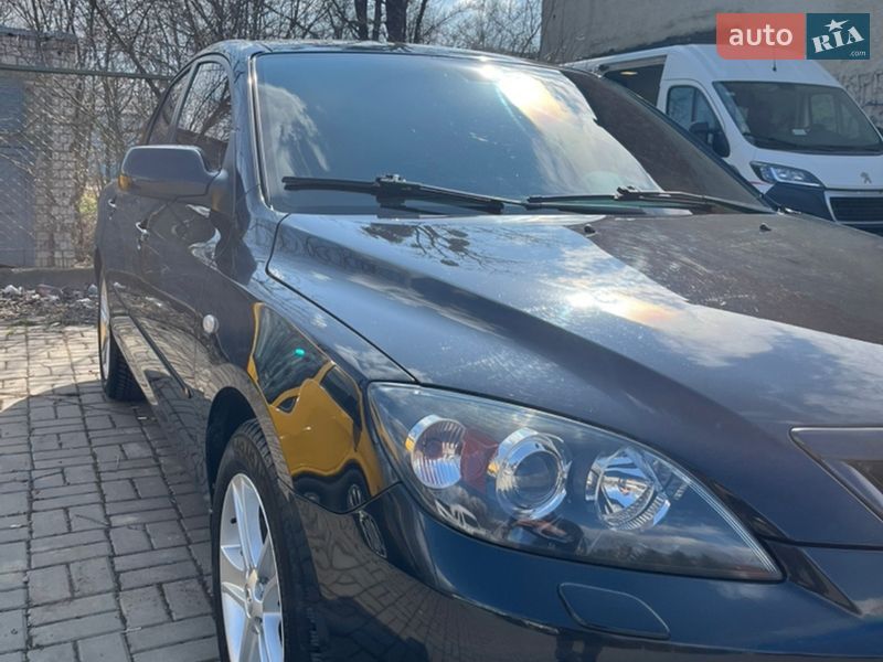 Хетчбек Mazda 3 2008 в Чернівцях