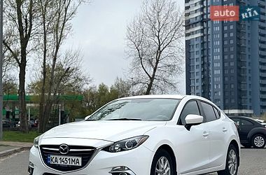 Mazda 3  2015