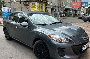 Mazda 3  2012