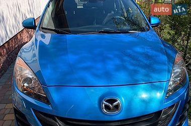 Mazda 3  2010