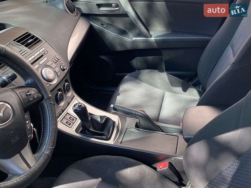 Хетчбек Mazda 3 2010 в Жидачові