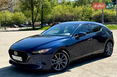 Mazda 3  2019