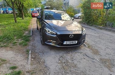 Mazda 3  2018