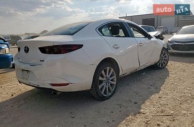 Mazda 3  2021