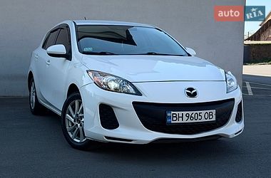 Mazda 3  2012