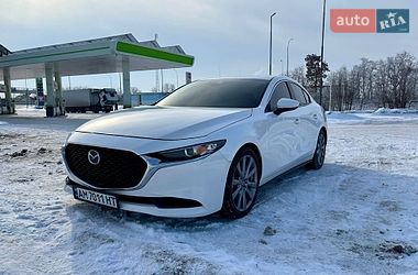 Mazda 3  2019