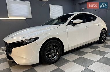 Mazda 3  2019