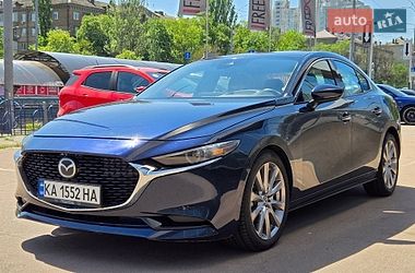 Mazda 3  2019