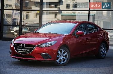 Mazda 3  2015