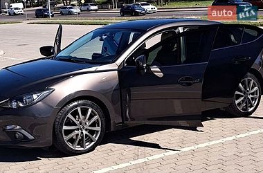 Mazda 3  2015