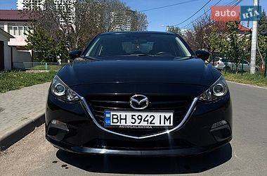 Mazda 3  2016