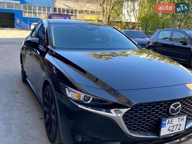 Седан Mazda 3 2023 в Виннице