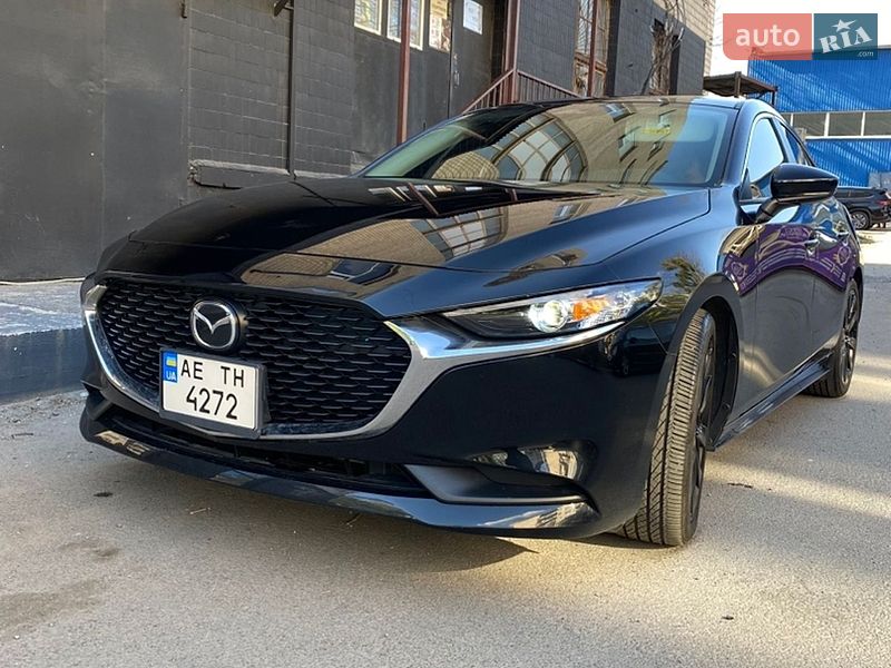 Седан Mazda 3 2023 в Виннице