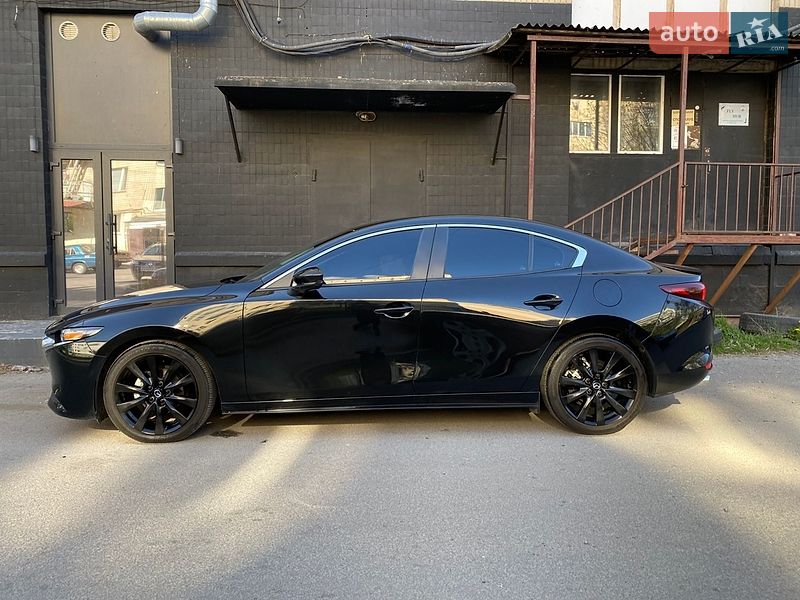 Седан Mazda 3 2023 в Виннице