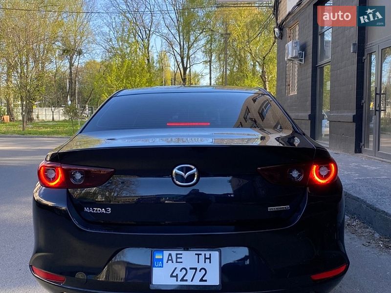 Седан Mazda 3 2023 в Виннице