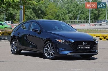Mazda 3  2022