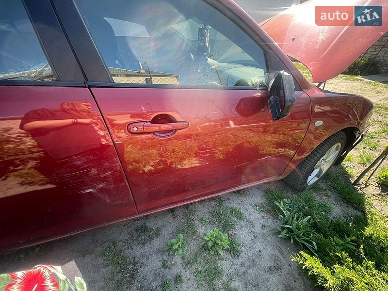 Седан Mazda 3 2003 в Смизі