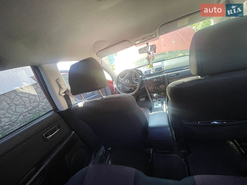 Седан Mazda 3 2003 в Смизі