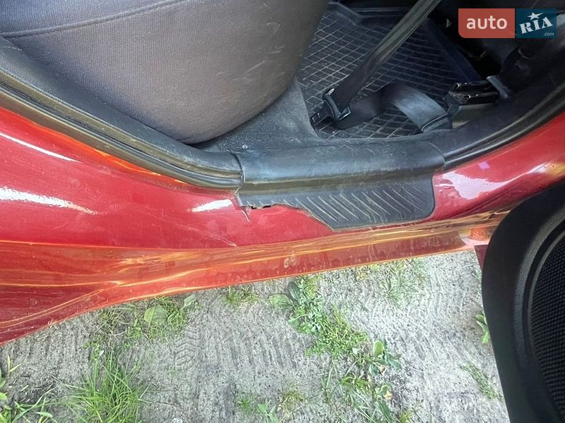 Седан Mazda 3 2003 в Смизі