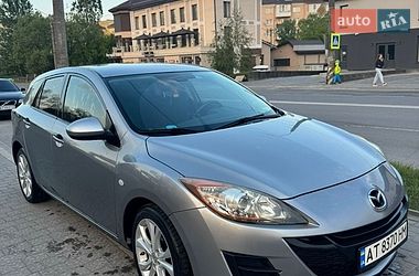 Mazda 3  2010