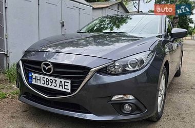 Mazda 3  2016