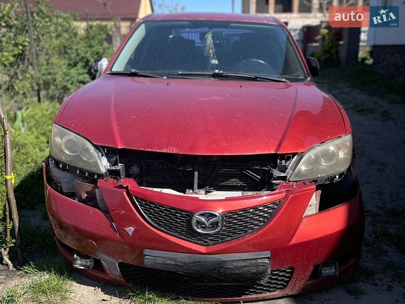 Седан Mazda 3 2003 в Смизі