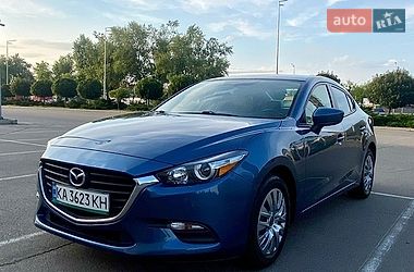 Mazda 3  2017