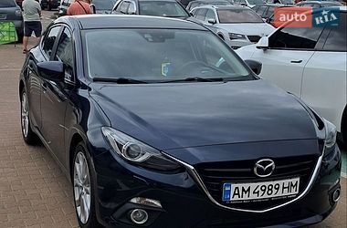 Mazda 3  2015