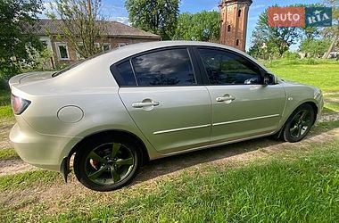 Mazda 3  2004