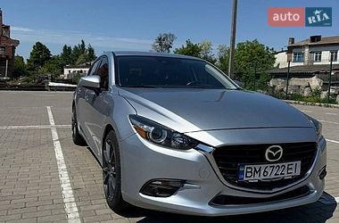 Mazda 3  2018