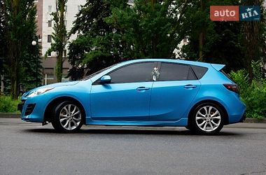 Mazda 3  2010