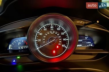Mazda 3  2018