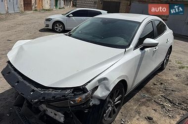 Mazda 3  2019