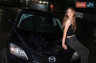 Mazda 3  2004