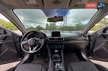 Хэтчбек Mazda 3 2016 в Харькове