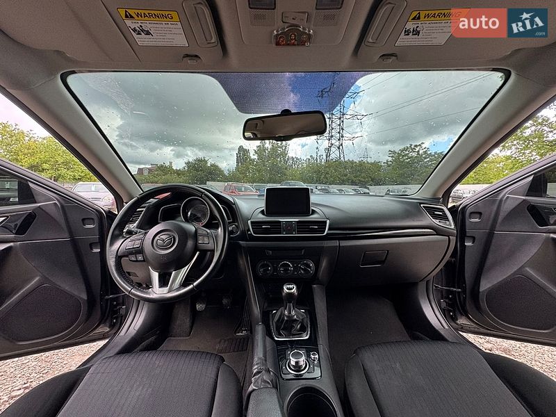 Хэтчбек Mazda 3 2016 в Харькове