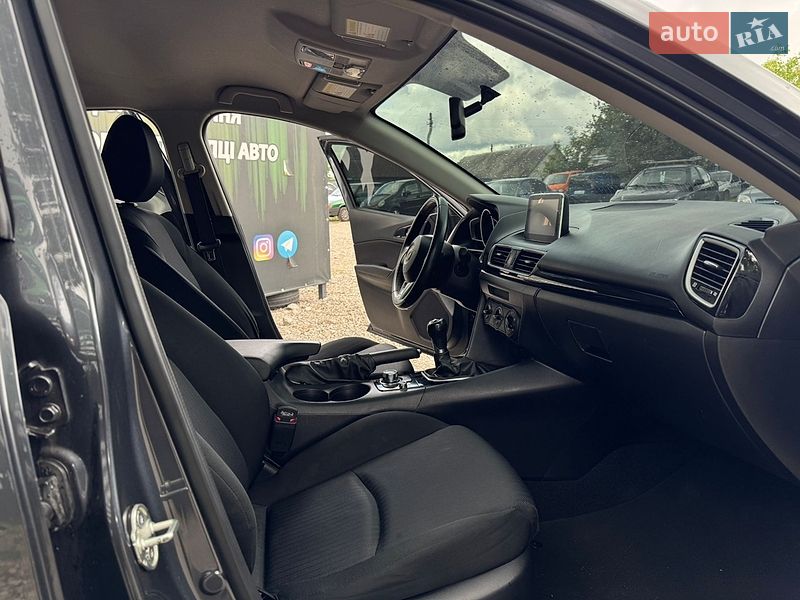 Хэтчбек Mazda 3 2016 в Харькове
