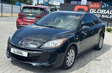 Mazda 3  2013