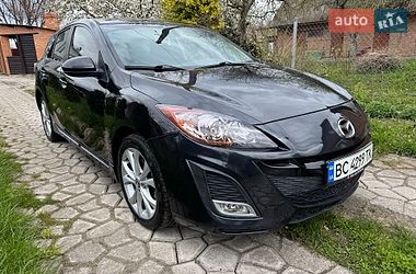 Mazda 3  2009